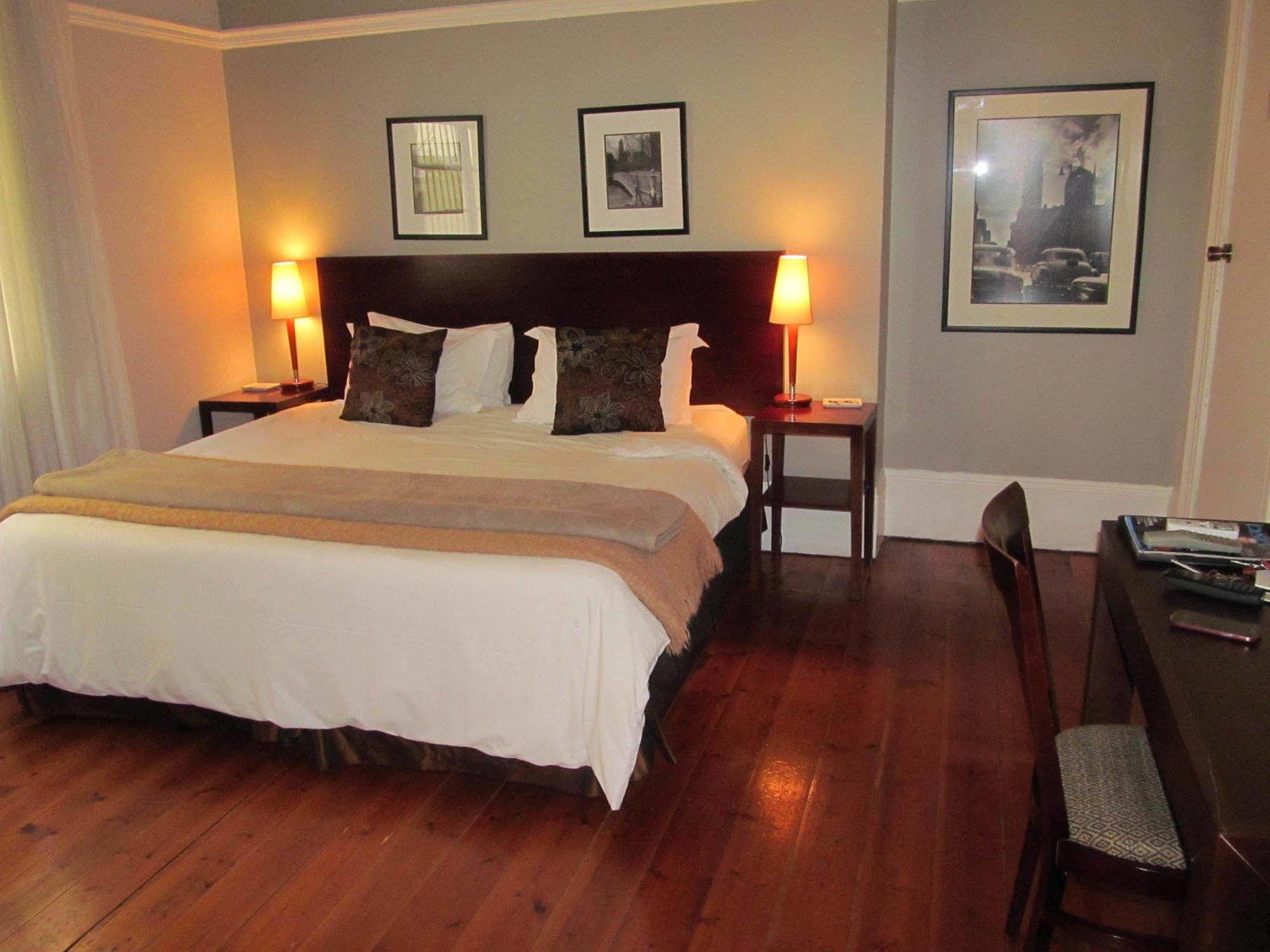 The Vic Hotel Πορτ Ελίζαμπεθ Εξωτερικό φωτογραφία